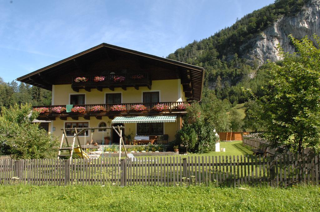 Bed and Breakfast Hinterkellaubauer Kuchl Exterior foto