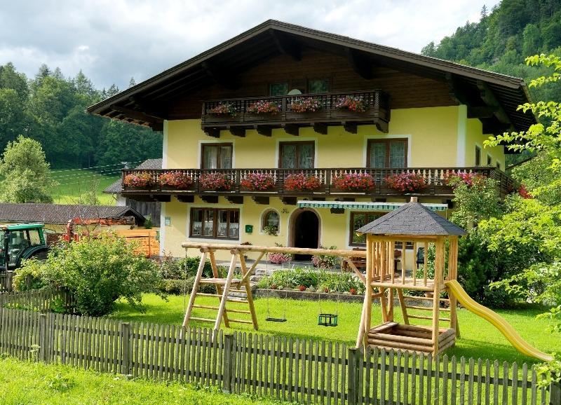 Bed and Breakfast Hinterkellaubauer Kuchl Exterior foto